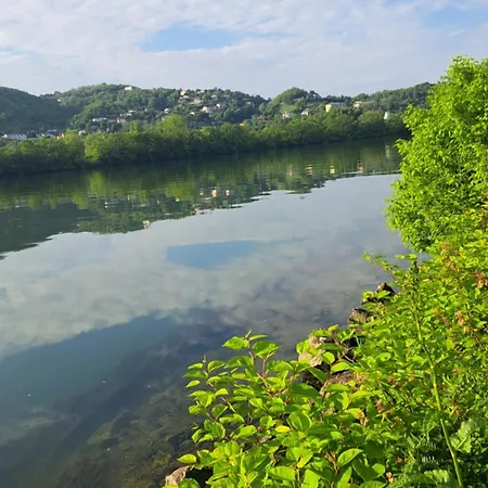 A Condrieu, Mobil 6 Pers Sur Les Bords Du Rhone, Avec Parc Aquatique Campingplads Condrieu